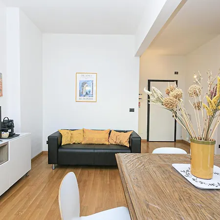 Iflat Rosemary House