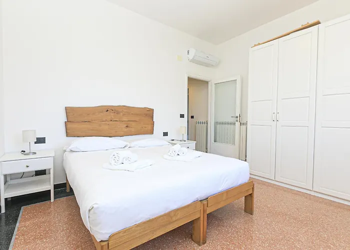 Iflat Rosemary House Апартаменти *