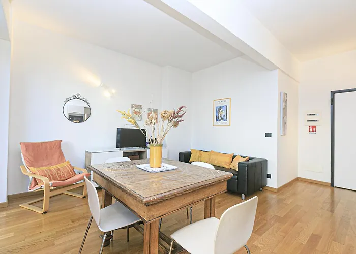 Iflat Rosemary House Апартаменти